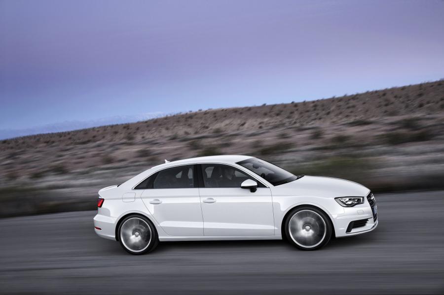  Audi A3 Sedan 2.0 TDI (8V) 2013 года  (WW) (фото 4 из 42)